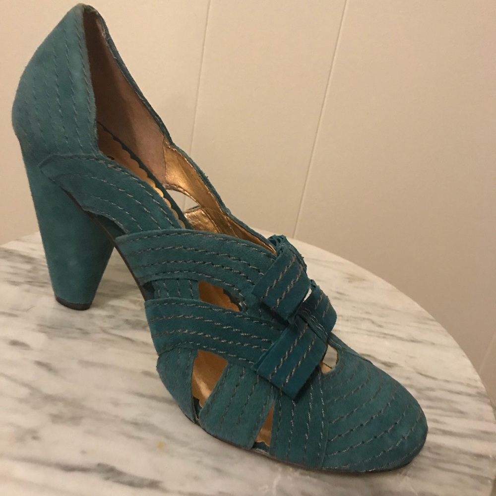 Lk new Anthropologie Seychelles teal suede heels